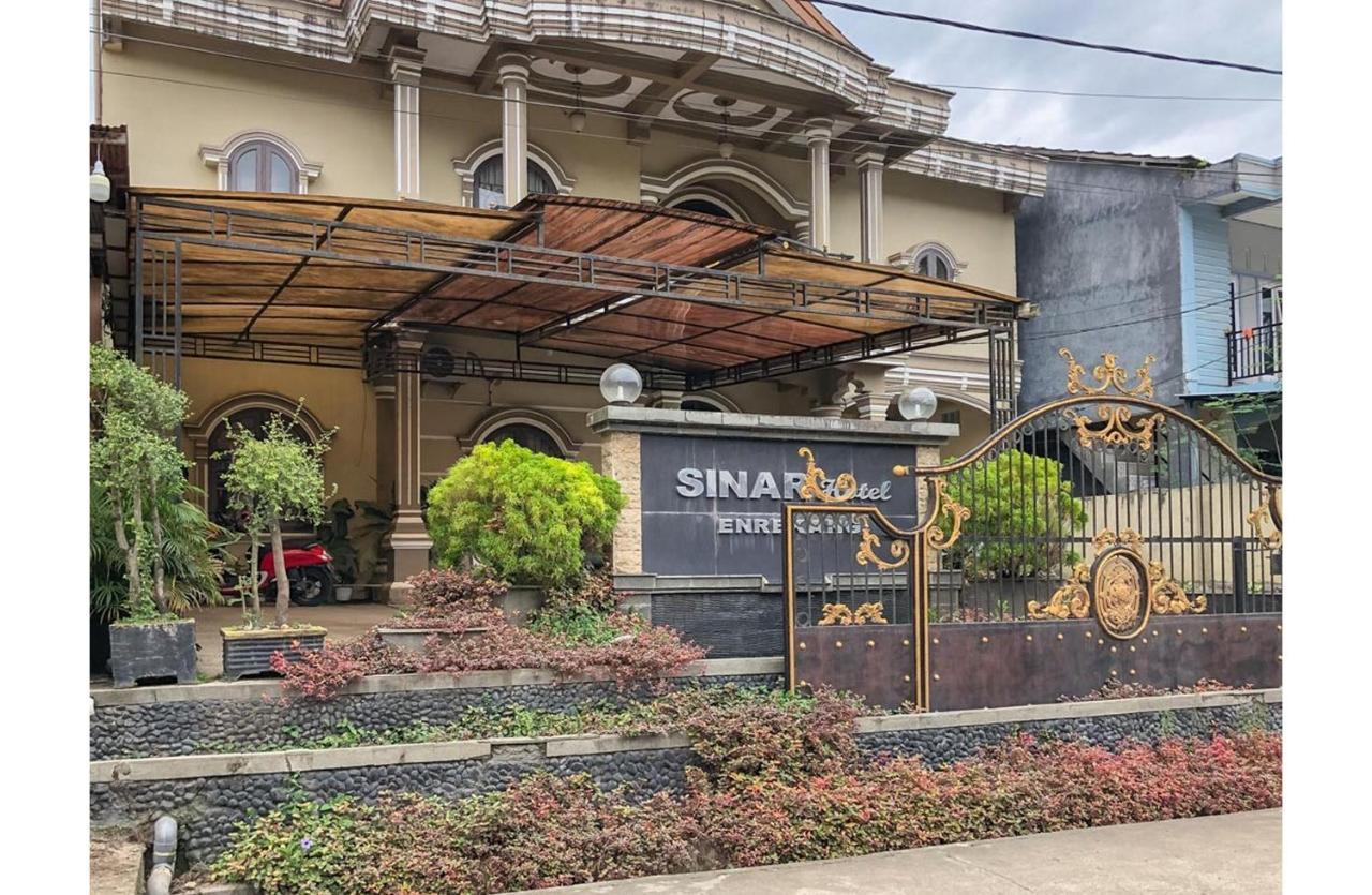 Sinar Hotel Enrekang Exterior foto